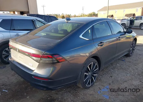 2024 Honda Accord Hybrid Touring z USA, uszkodzony, nr VIN 1HGCY2F89RA062505